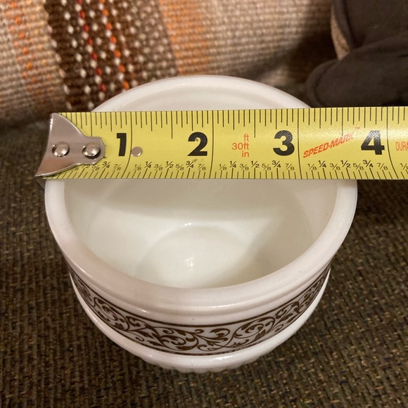 Avon White Milk Glass Vintage Lidded Candle or Powder Jar Container - Picture 12 of 12